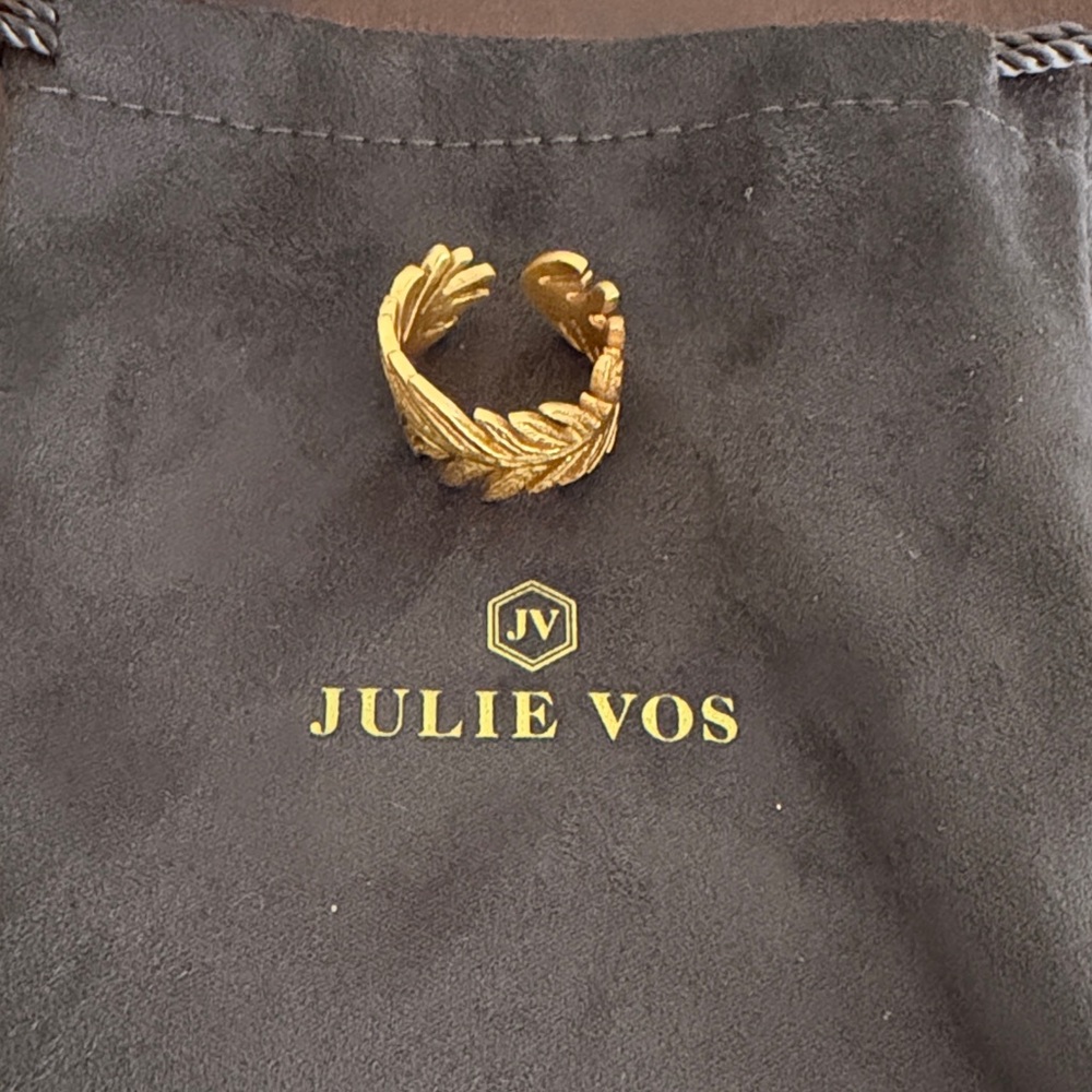 Julie Vos Gold fern adjustable ring
